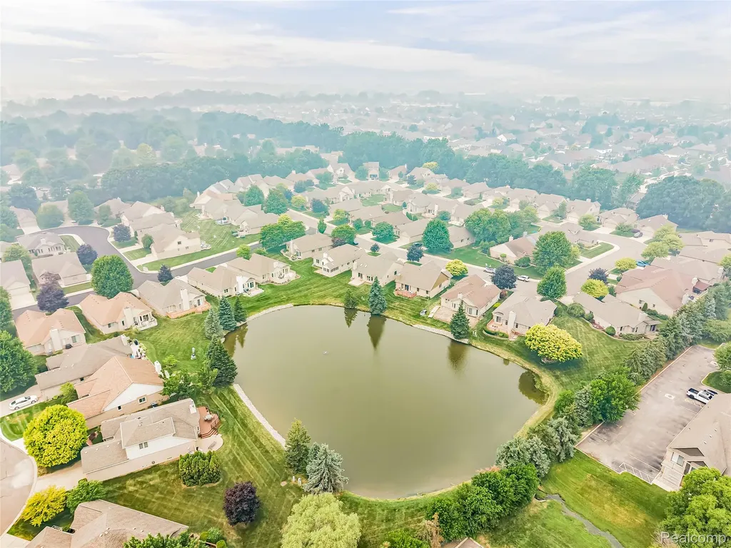 43461 Pointe Drive Clinton Charter Township MI 48038