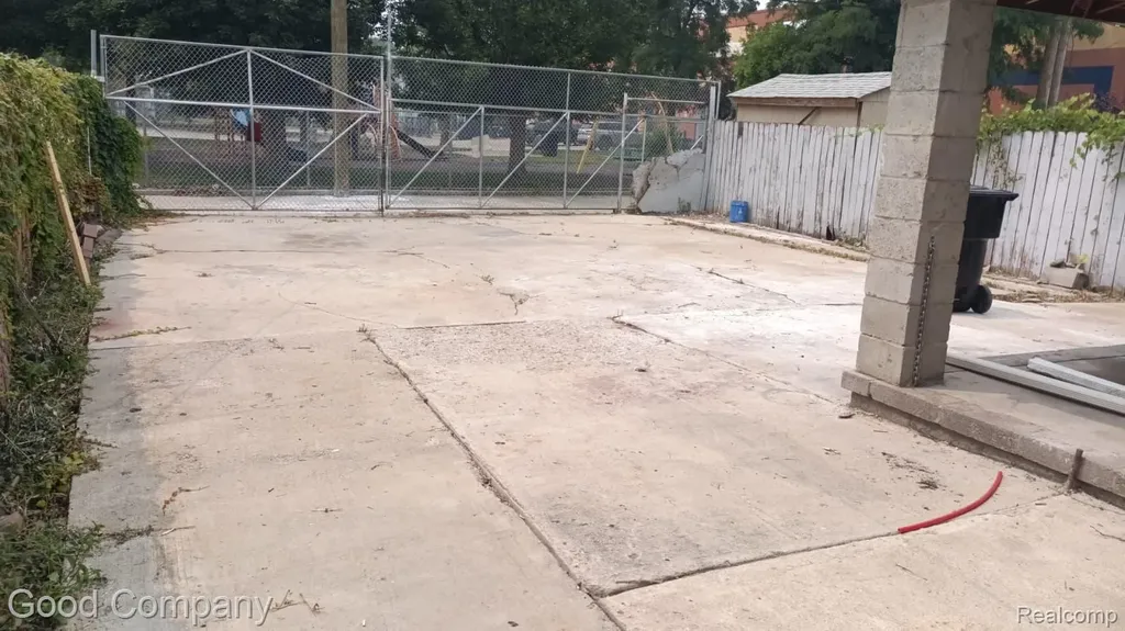 1521 18th Street Detroit City MI 48216