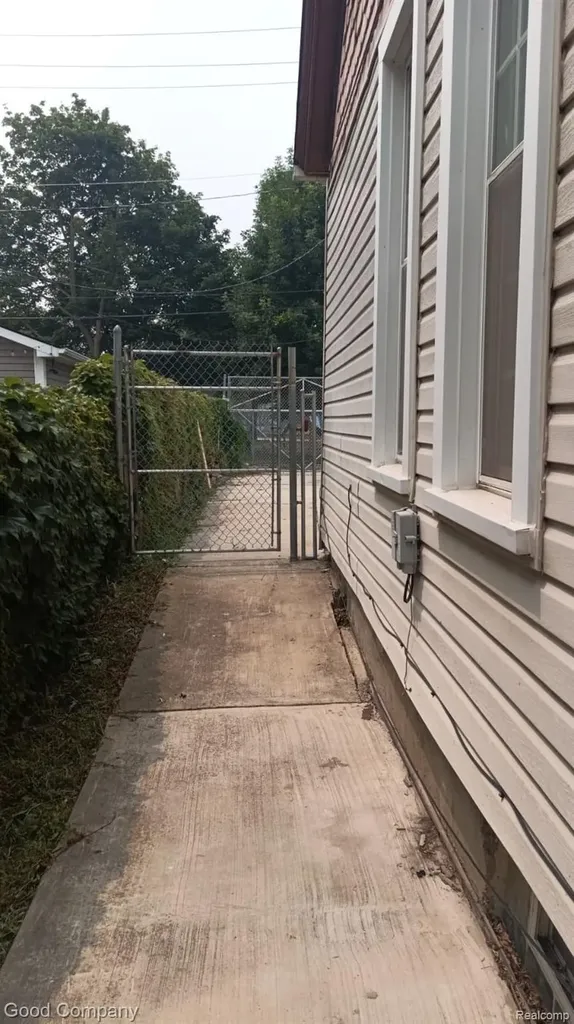 1521 18th Street Detroit City MI 48216