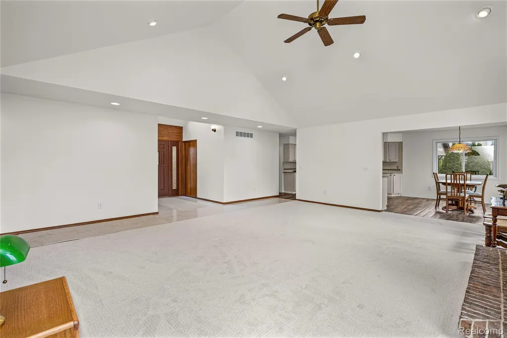 7236 Bluebill Street Algonac City MI 48001