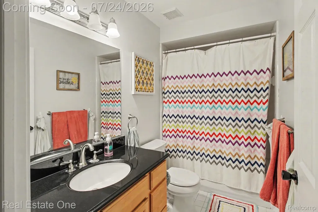 2110 Claiborne Court Genoa Township MI 48114