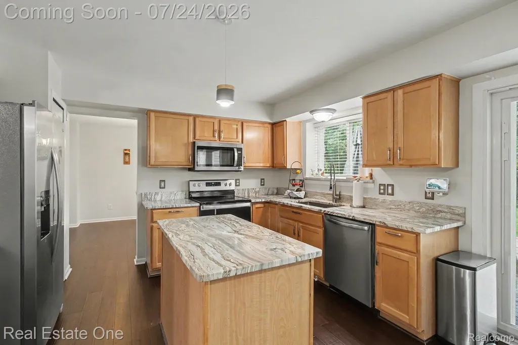 2110 Claiborne Court Genoa Township MI 48114