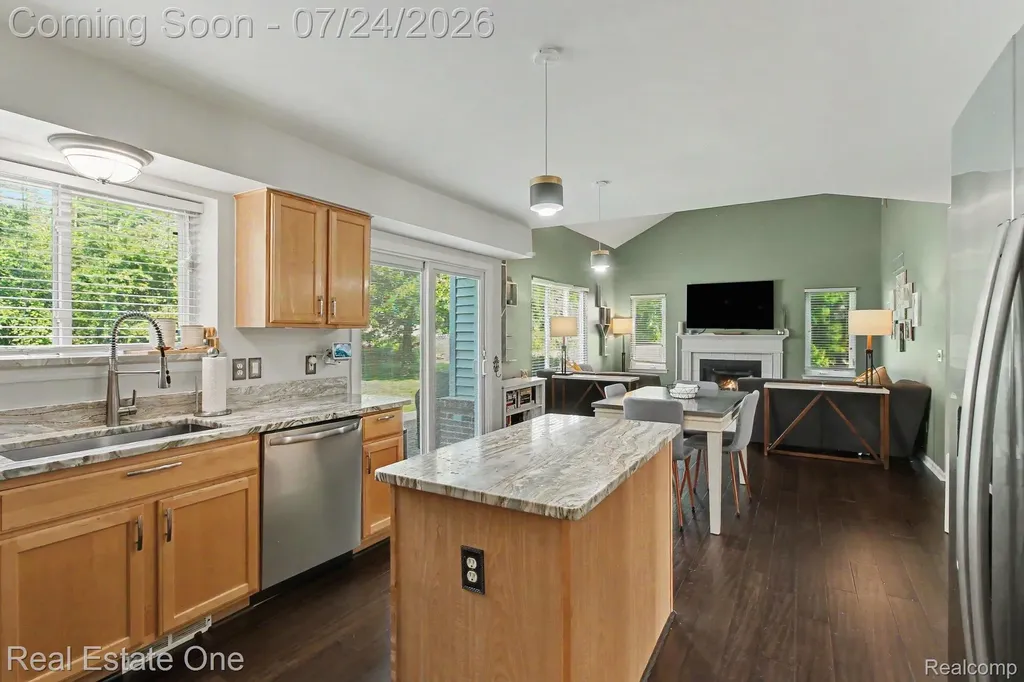 2110 Claiborne Court Genoa Township MI 48114