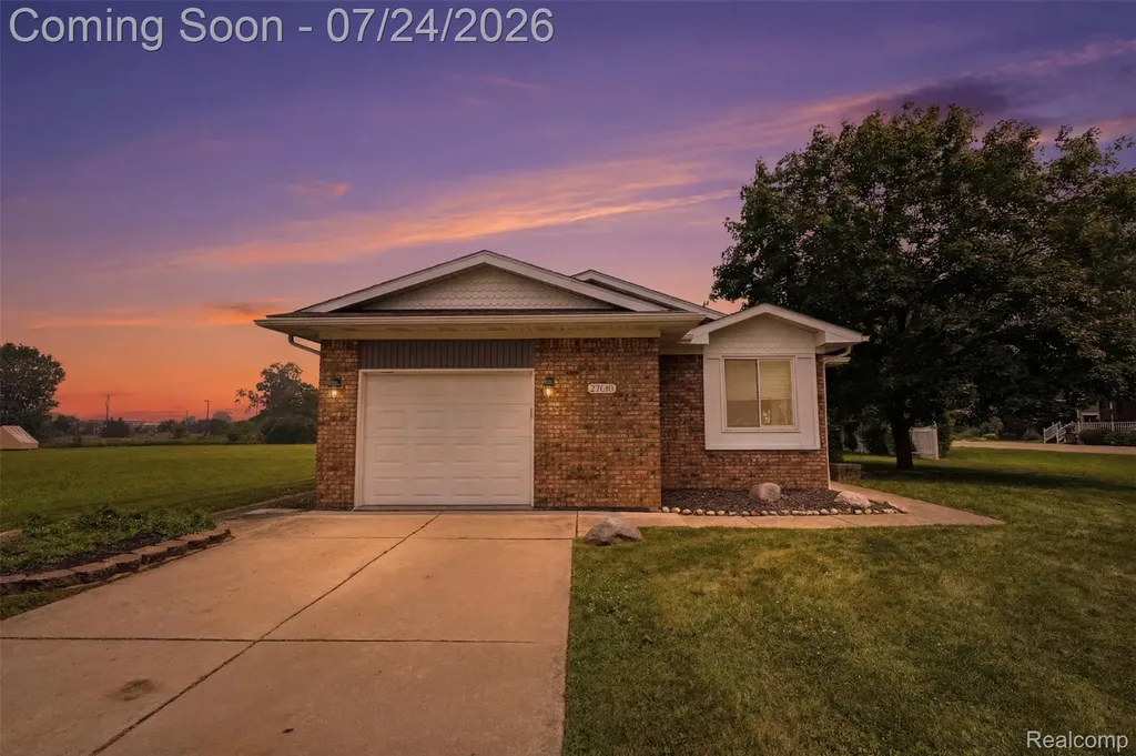 27031 Arsenal Road Flat Rock City MI 48134