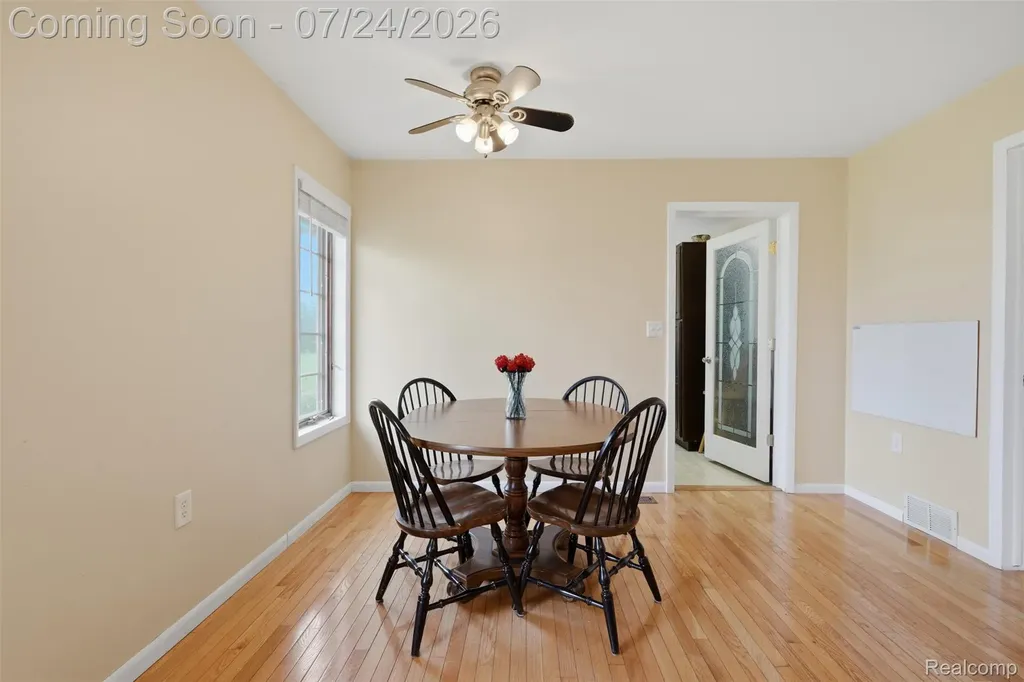 27031 Arsenal Road Flat Rock City MI 48134