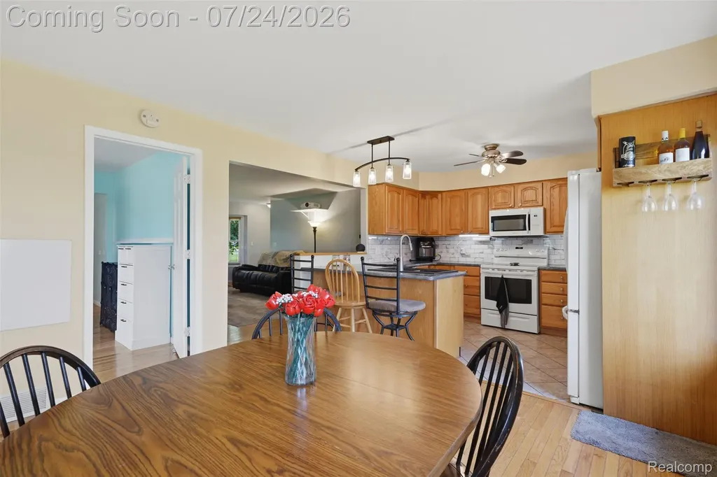 27031 Arsenal Road Flat Rock City MI 48134