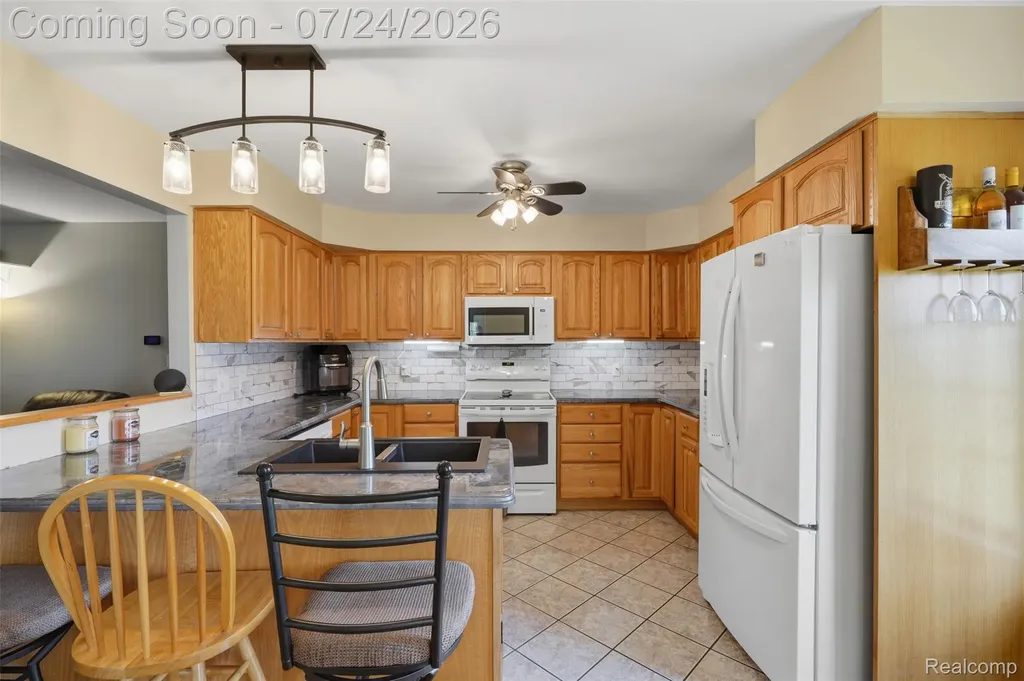 27031 Arsenal Road Flat Rock City MI 48134