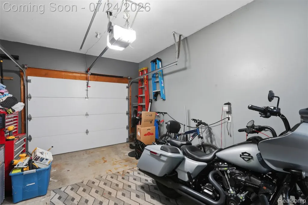 27031 Arsenal Road Flat Rock City MI 48134