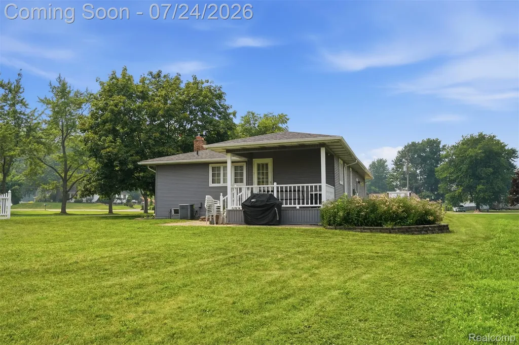 27031 Arsenal Road Flat Rock City MI 48134