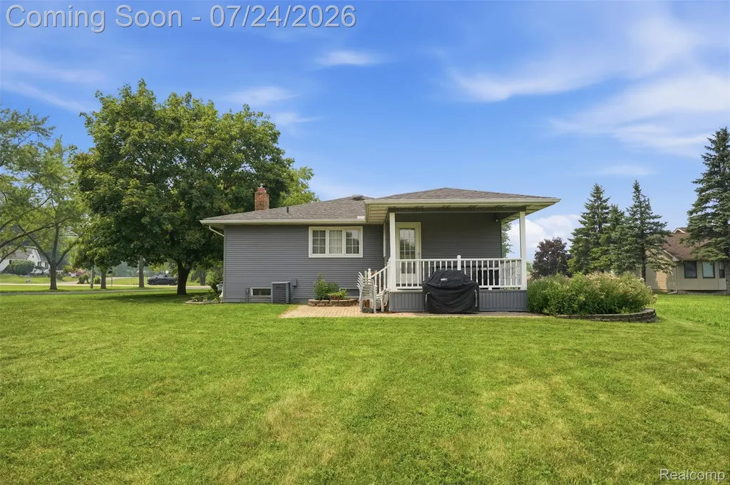 27031 Arsenal Road Flat Rock City MI 48134