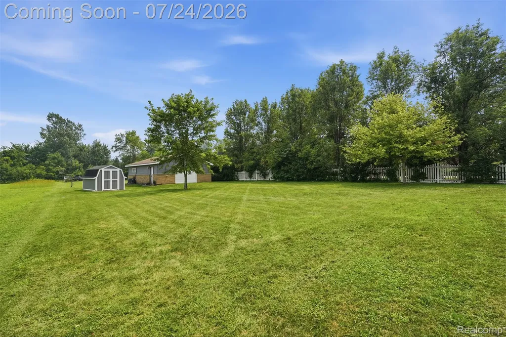 27031 Arsenal Road Flat Rock City MI 48134