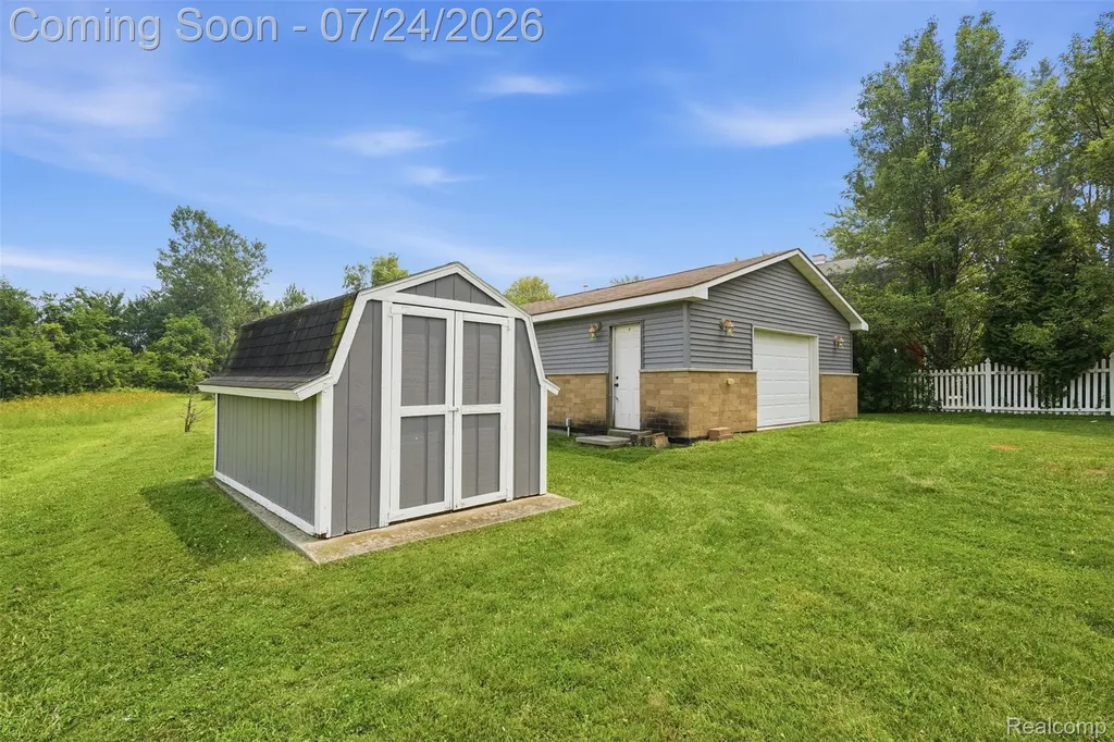 27031 Arsenal Road Flat Rock City MI 48134