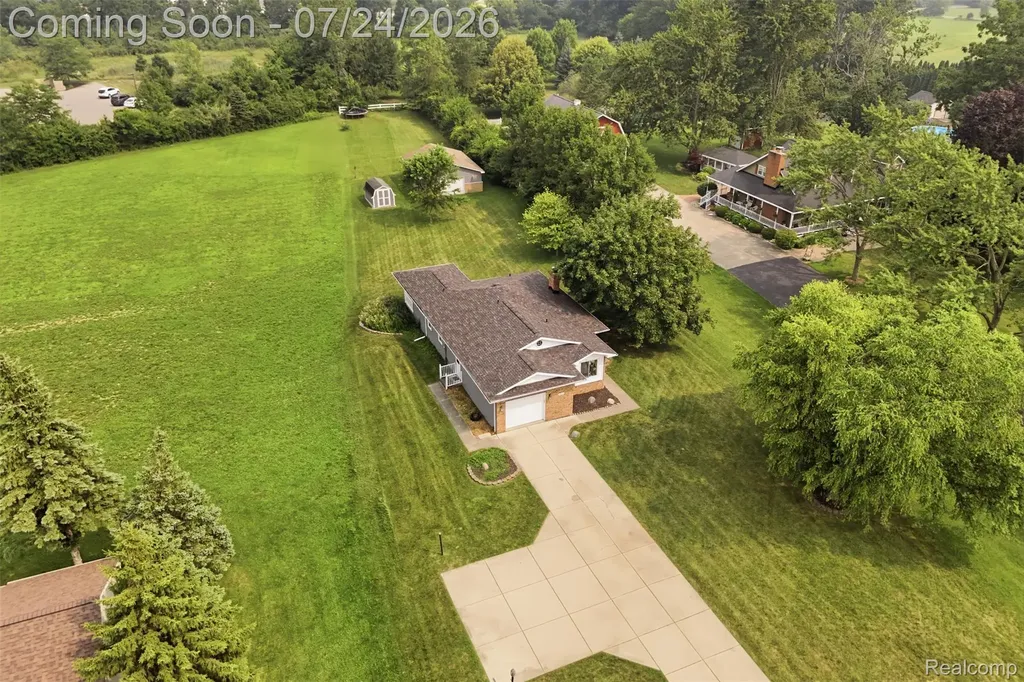 27031 Arsenal Road Flat Rock City MI 48134