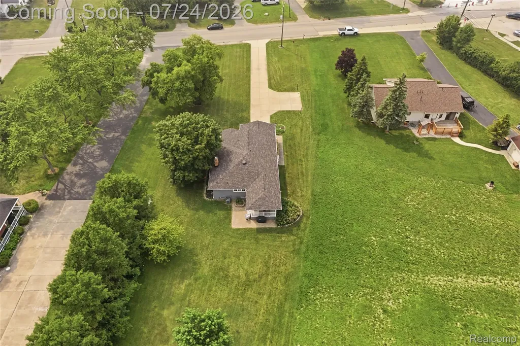 27031 Arsenal Road Flat Rock City MI 48134