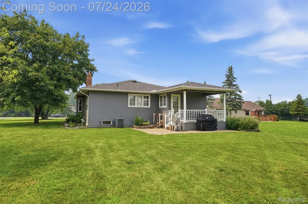 27031 Arsenal Road Flat Rock City MI 48134