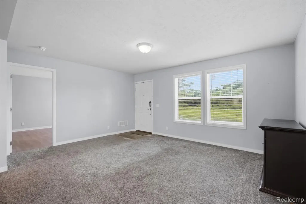 15887 Charlemagne Avenue W Clinton Charter Township MI 48038