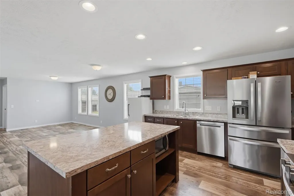 15887 Charlemagne Avenue W Clinton Charter Township MI 48038