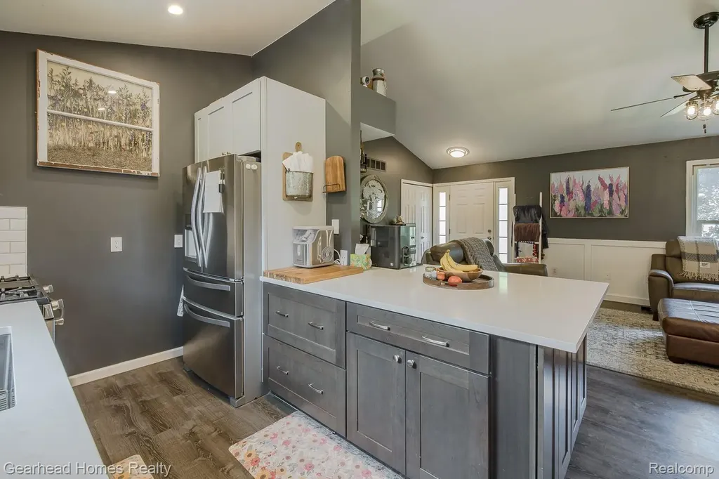 4710 Desert Bridge Court Highland Charter Township MI 48356