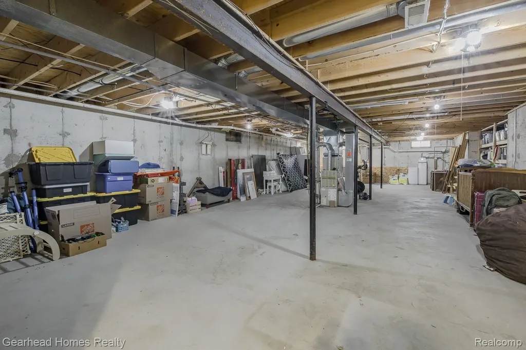 4710 Desert Bridge Court Highland Charter Township MI 48356