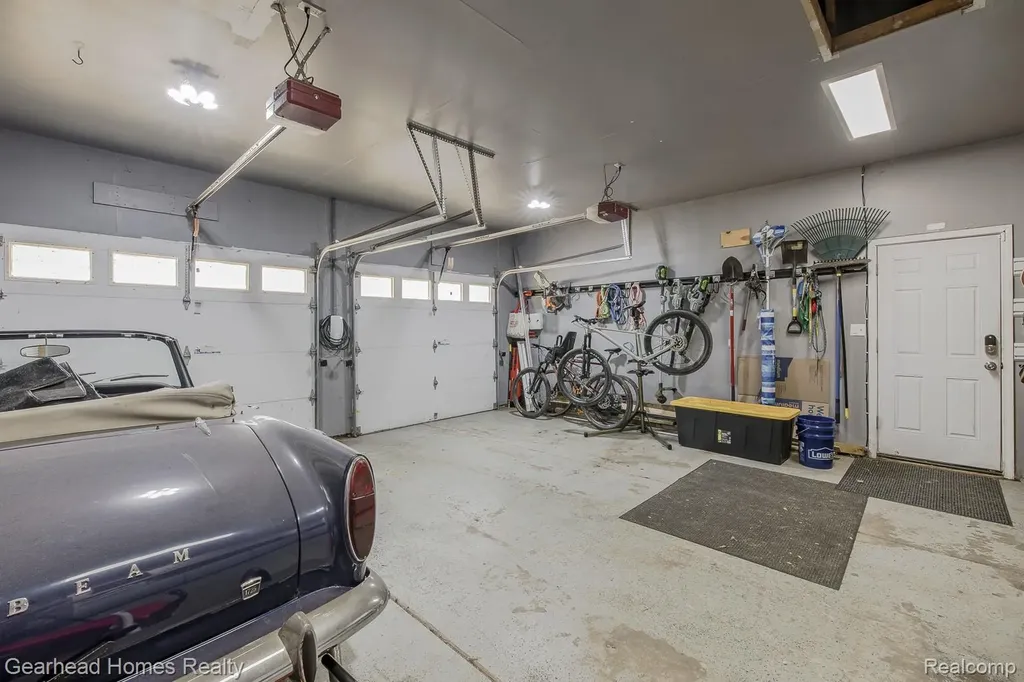 4710 Desert Bridge Court Highland Charter Township MI 48356