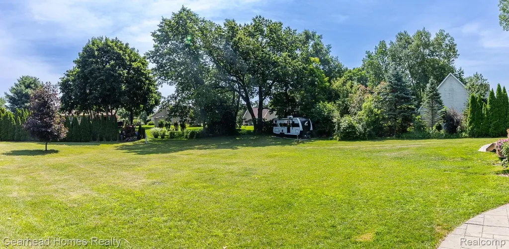 4710 Desert Bridge Court Highland Charter Township MI 48356