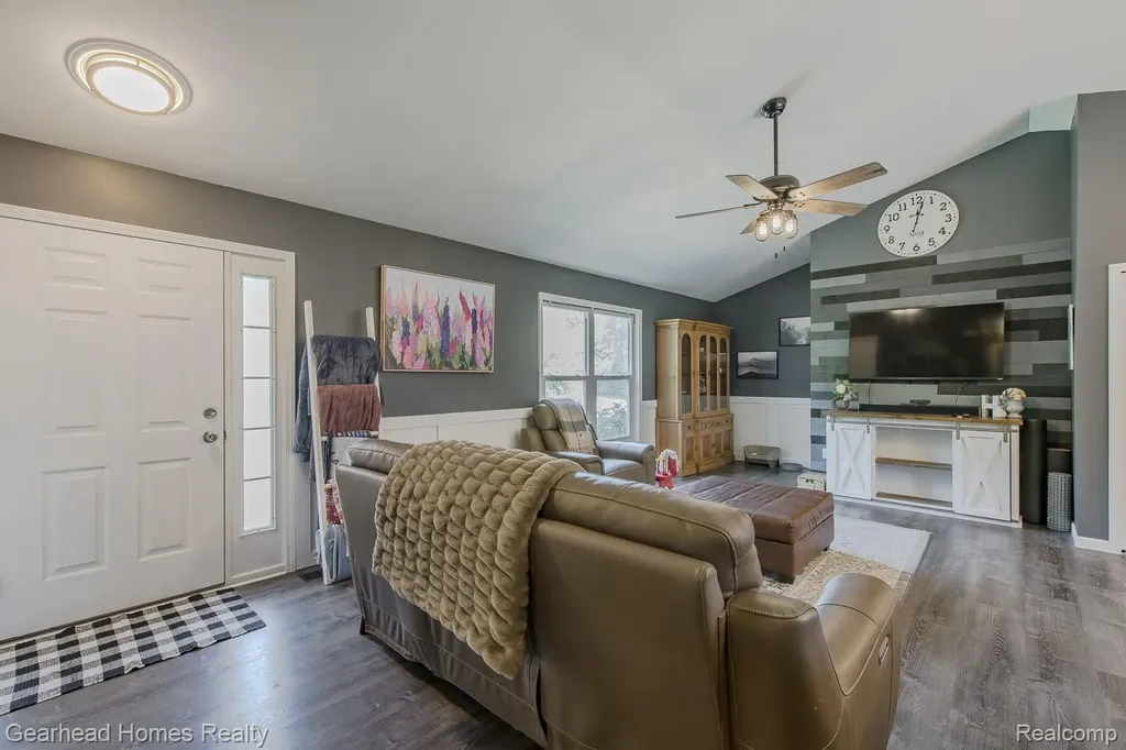 4710 Desert Bridge Court Highland Charter Township MI 48356