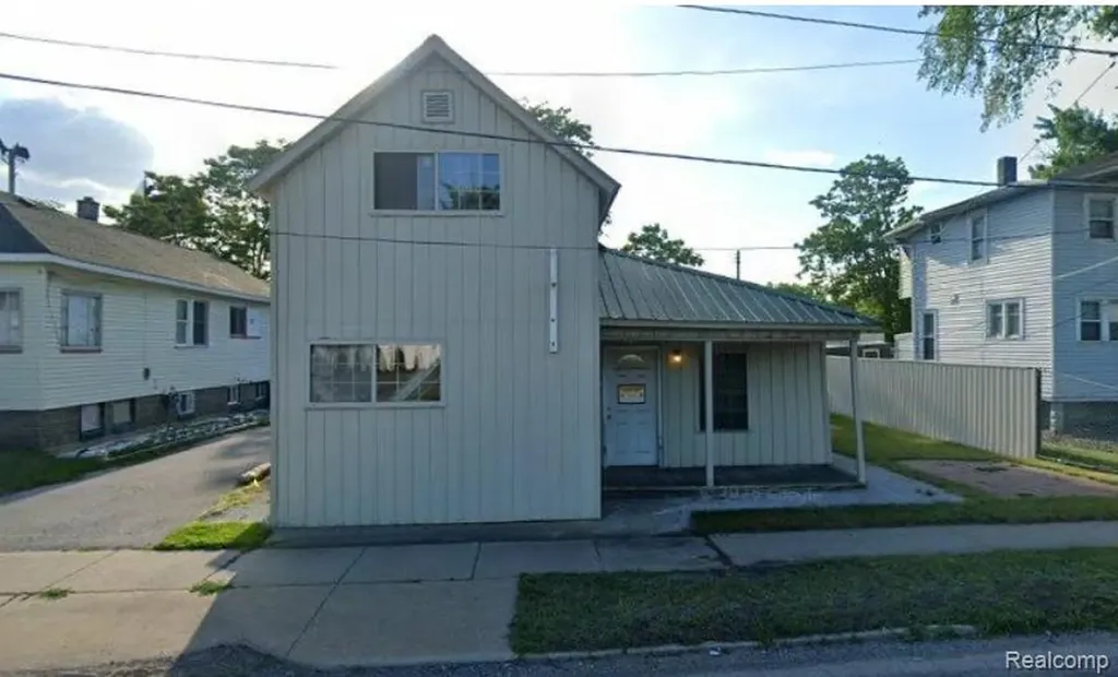 2308 N Michigan Avenue Saginaw City MI 48602