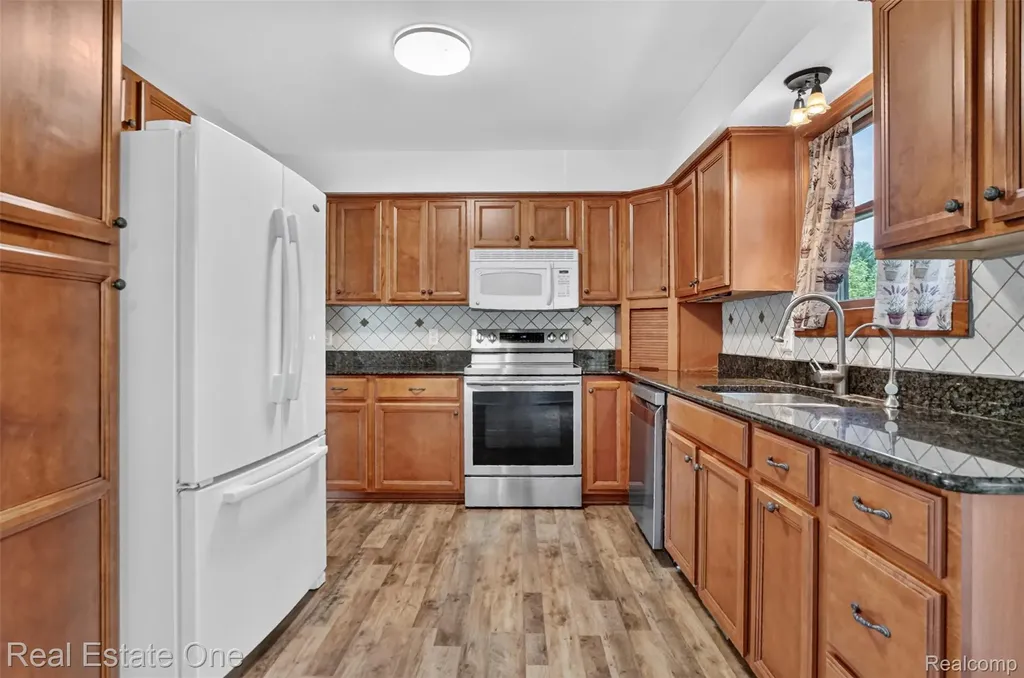 7990 Tower Road Salem Township MI 48178