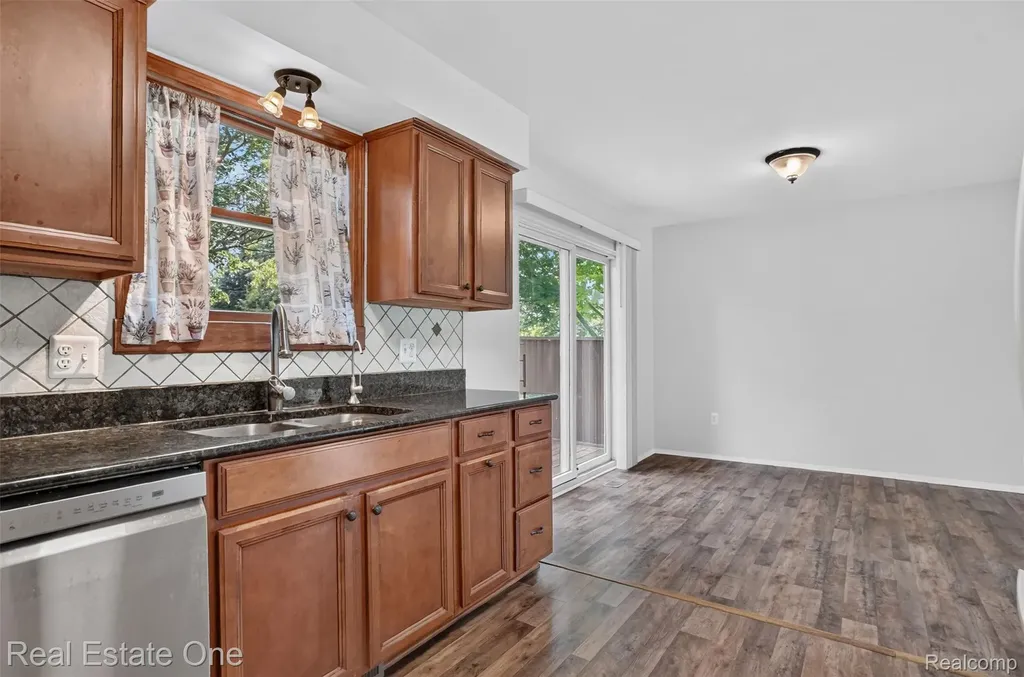 7990 Tower Road Salem Township MI 48178