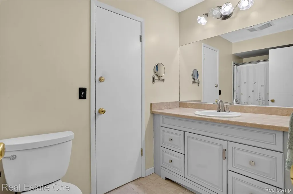7990 Tower Road Salem Township MI 48178