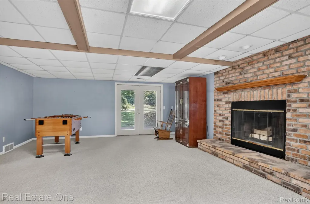 7990 Tower Road Salem Township MI 48178