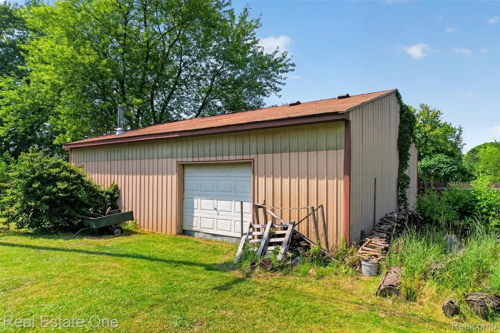 7990 Tower Road Salem Township MI 48178