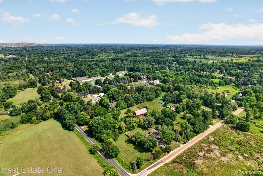 7990 Tower Road Salem Township MI 48178