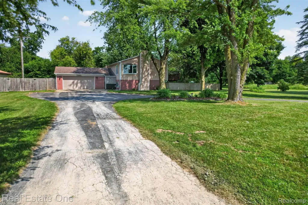 7990 Tower Road Salem Township MI 48178
