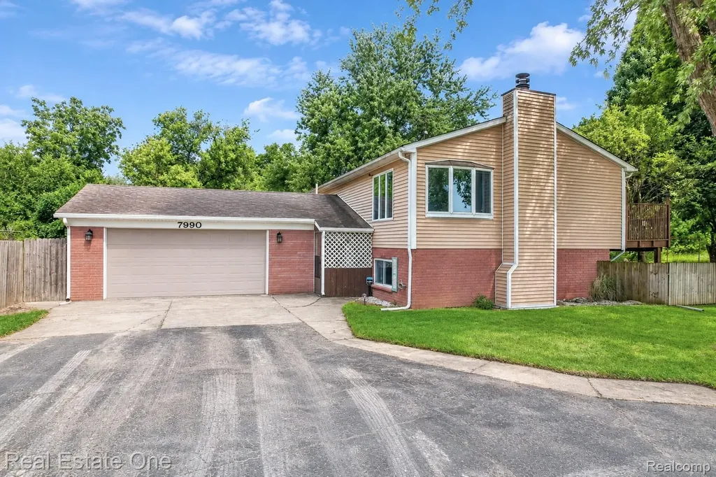 7990 Tower Road Salem Township MI 48178