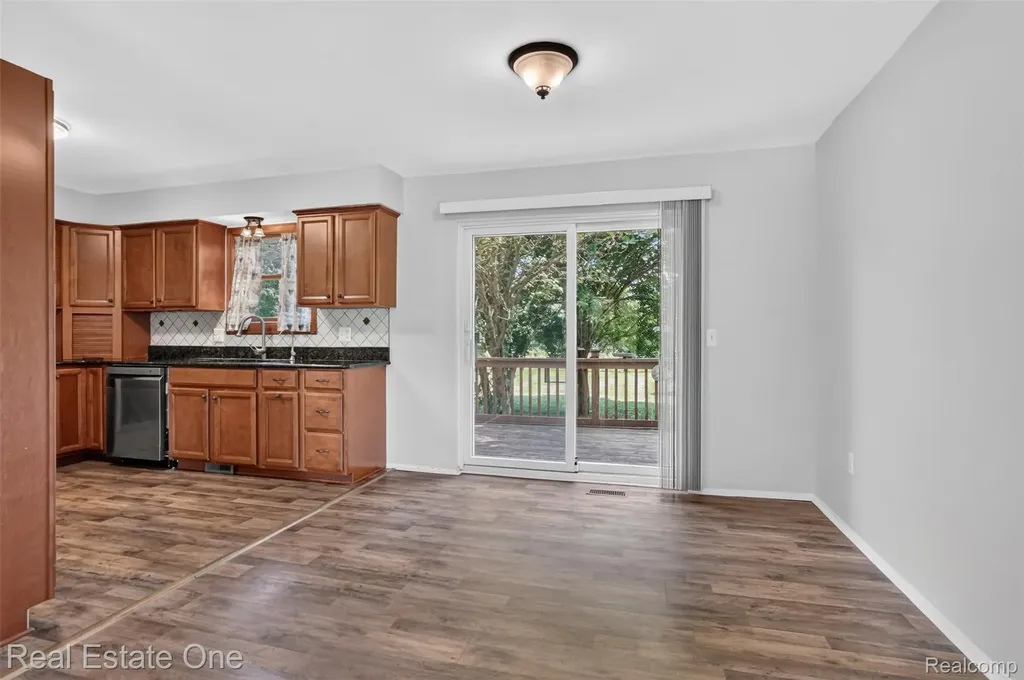 7990 Tower Road Salem Township MI 48178