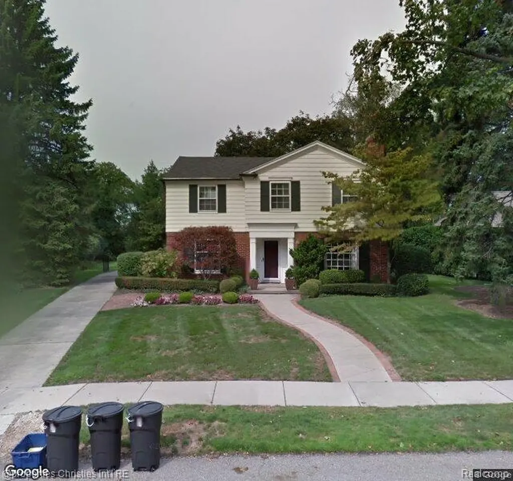 179 N Cranbrook Cross Road Bloomfield Hills City MI 48301