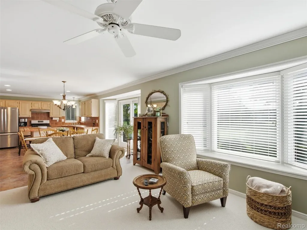 313 Moonlite Court Brandon Charter Township MI 48348