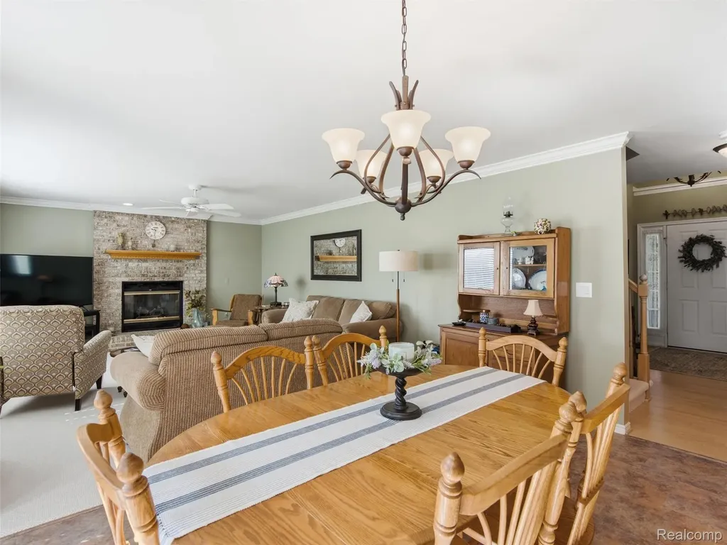 313 Moonlite Court Brandon Charter Township MI 48348