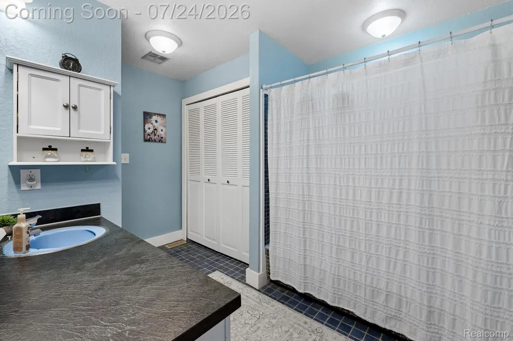 7337 Driftwood Drive Deerfield Township MI 48430