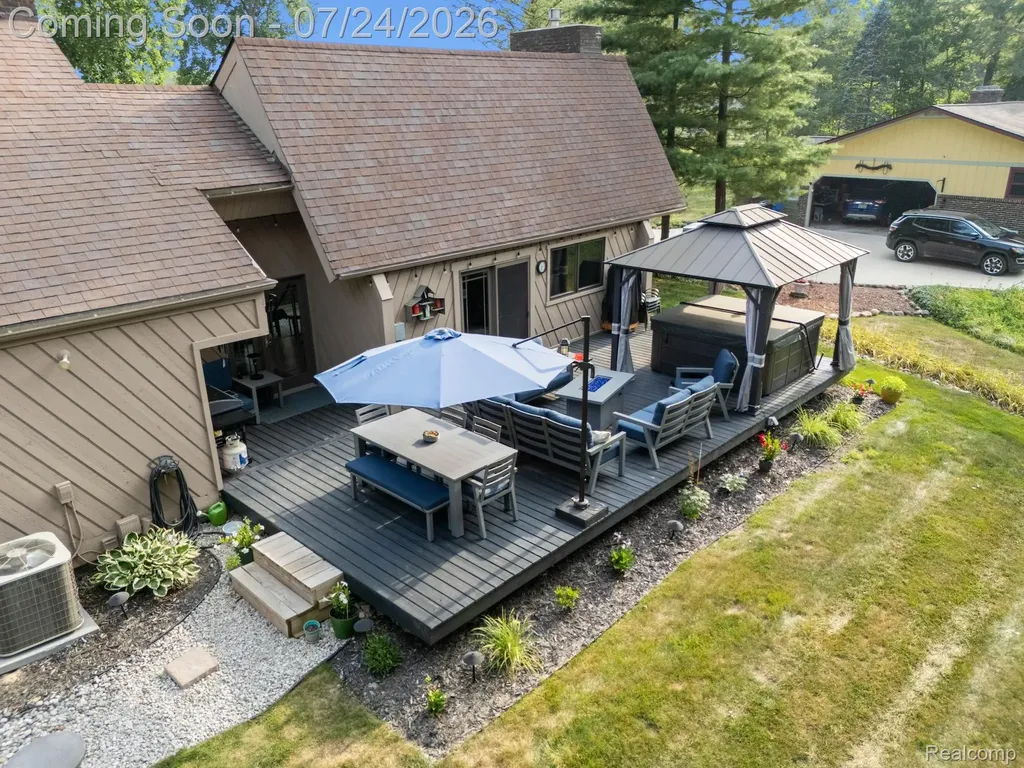 7337 Driftwood Drive Deerfield Township MI 48430