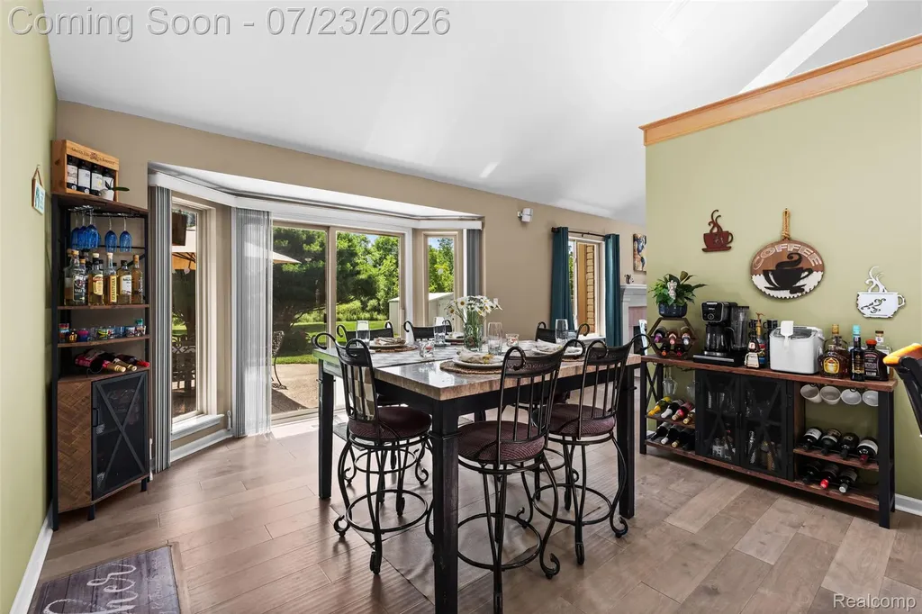 19550 Shorecrest Drive Clinton Charter Township MI 48038