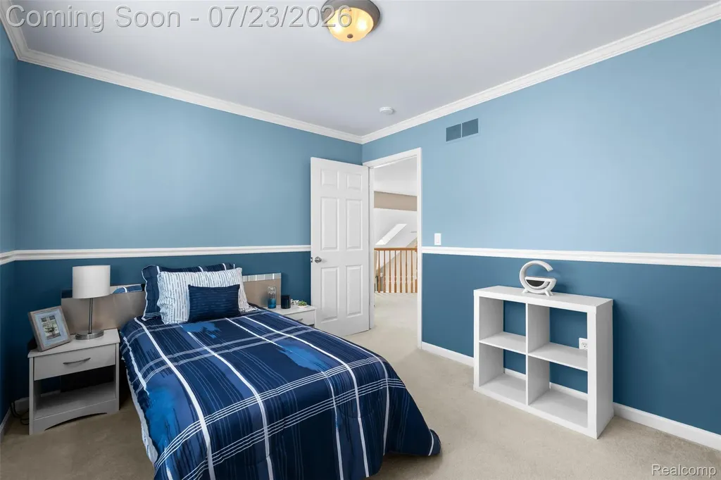 19550 Shorecrest Drive Clinton Charter Township MI 48038