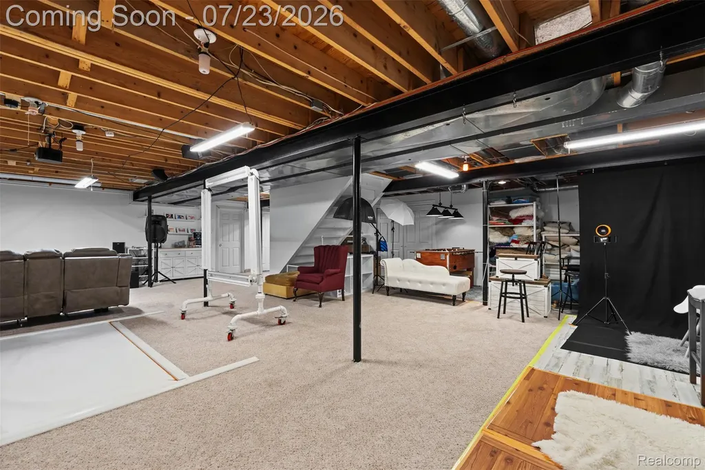 19550 Shorecrest Drive Clinton Charter Township MI 48038