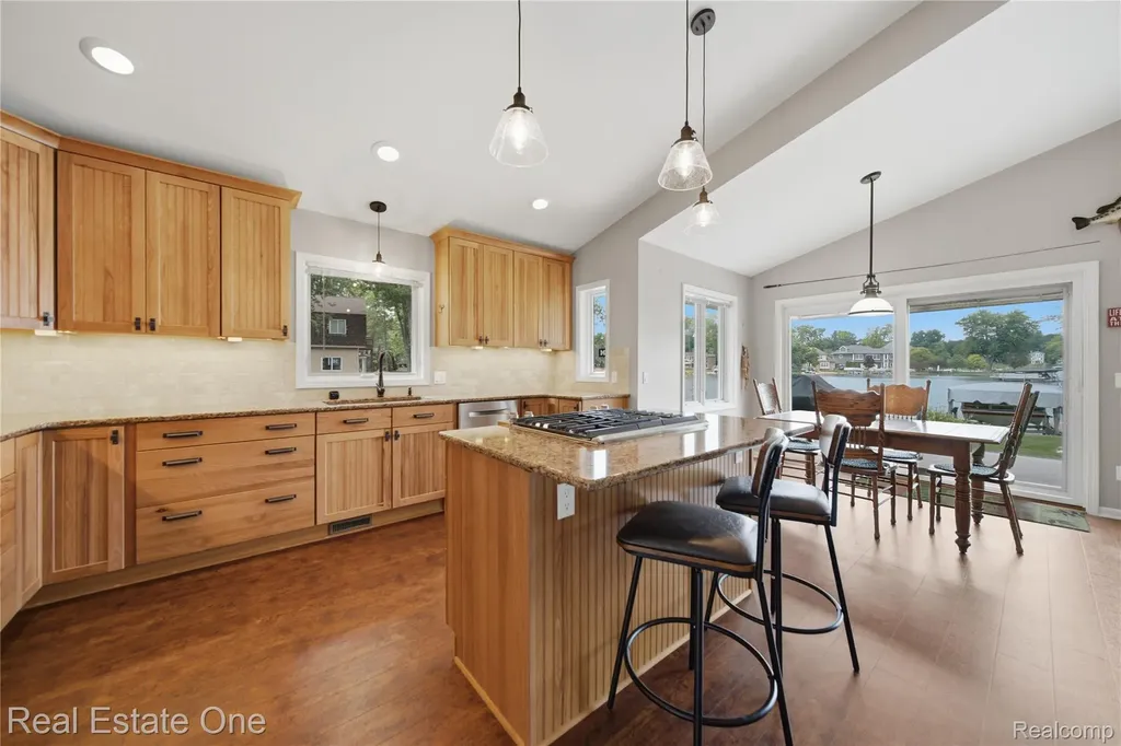 2939 Tamarack Lake Drive Hamburg Township MI 48169