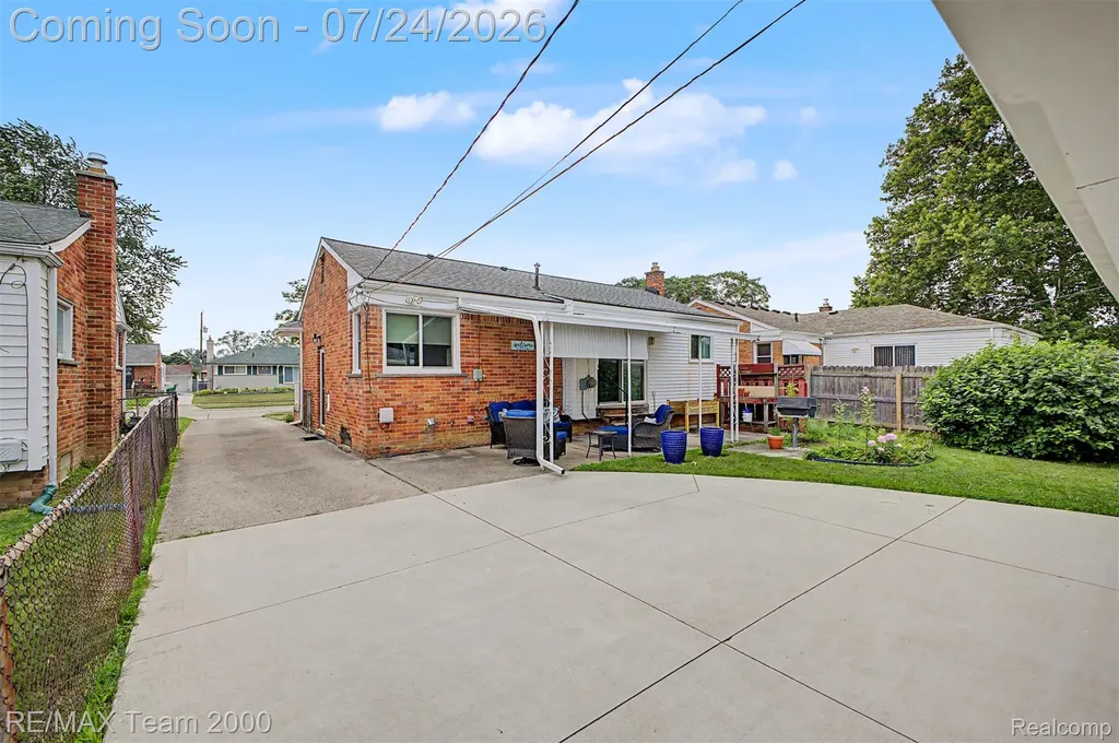 447 Gilman Street Garden City City MI 48135