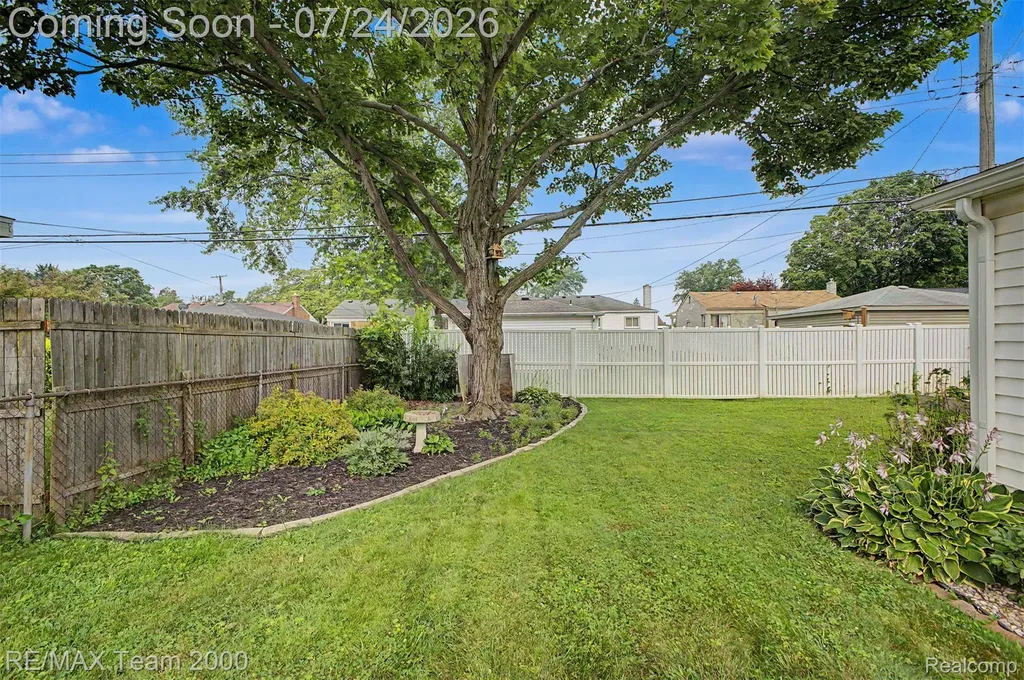 447 Gilman Street Garden City City MI 48135