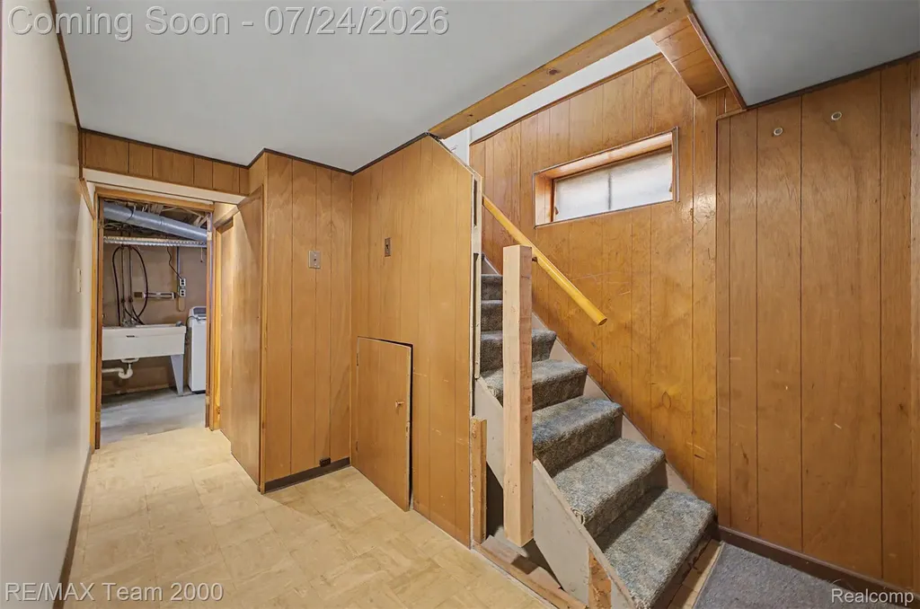 447 Gilman Street Garden City City MI 48135