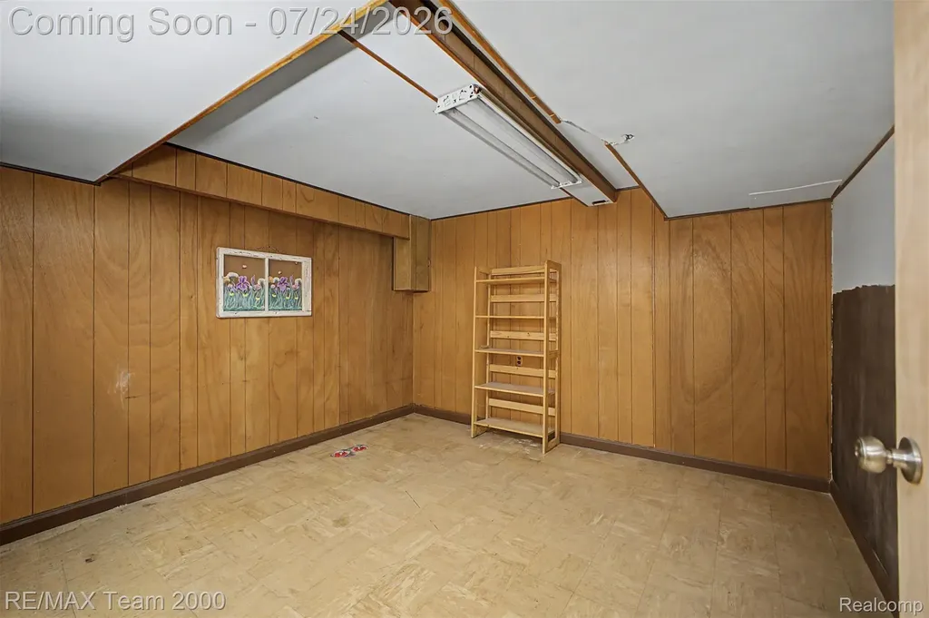 447 Gilman Street Garden City City MI 48135