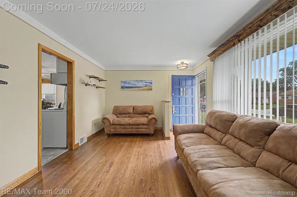 447 Gilman Street Garden City City MI 48135